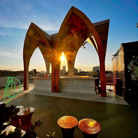 4 Monkeys Hotel Bangkok Exterior photo