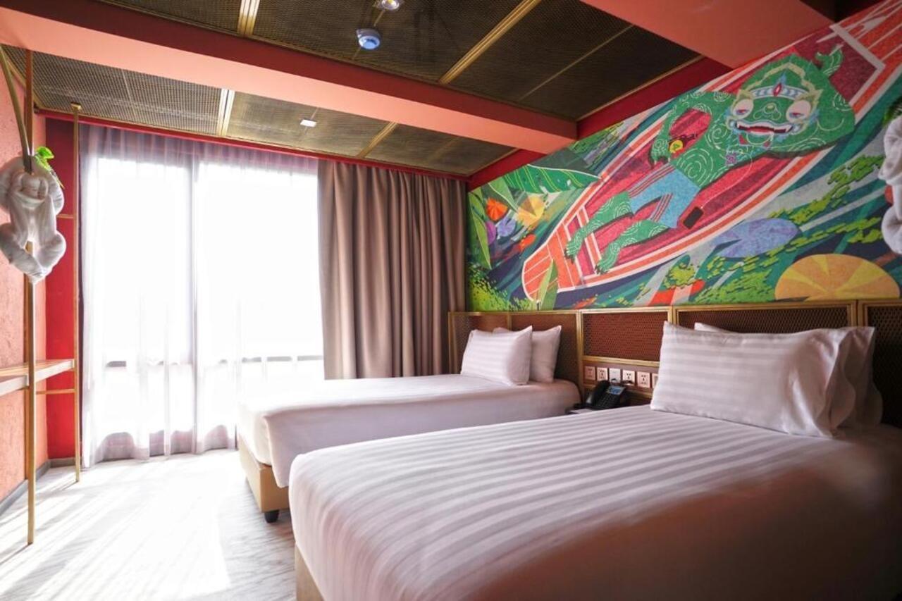 4 Monkeys Hotel Bangkok Exterior photo